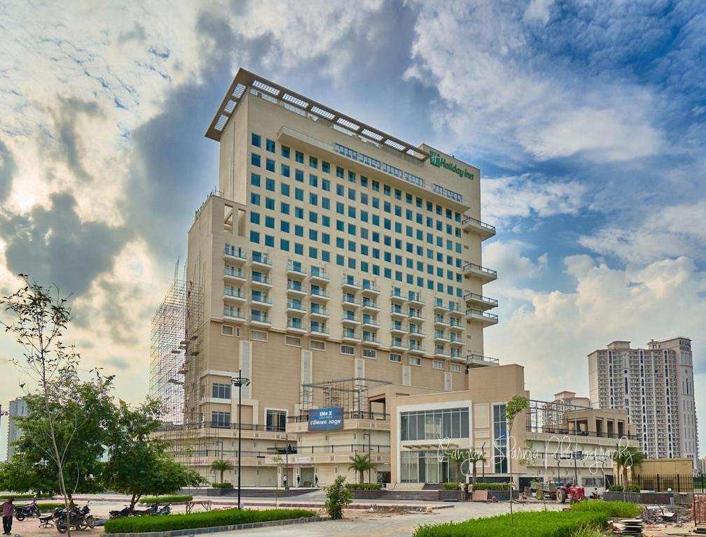 Holiday Inn Gurugram Sector 90